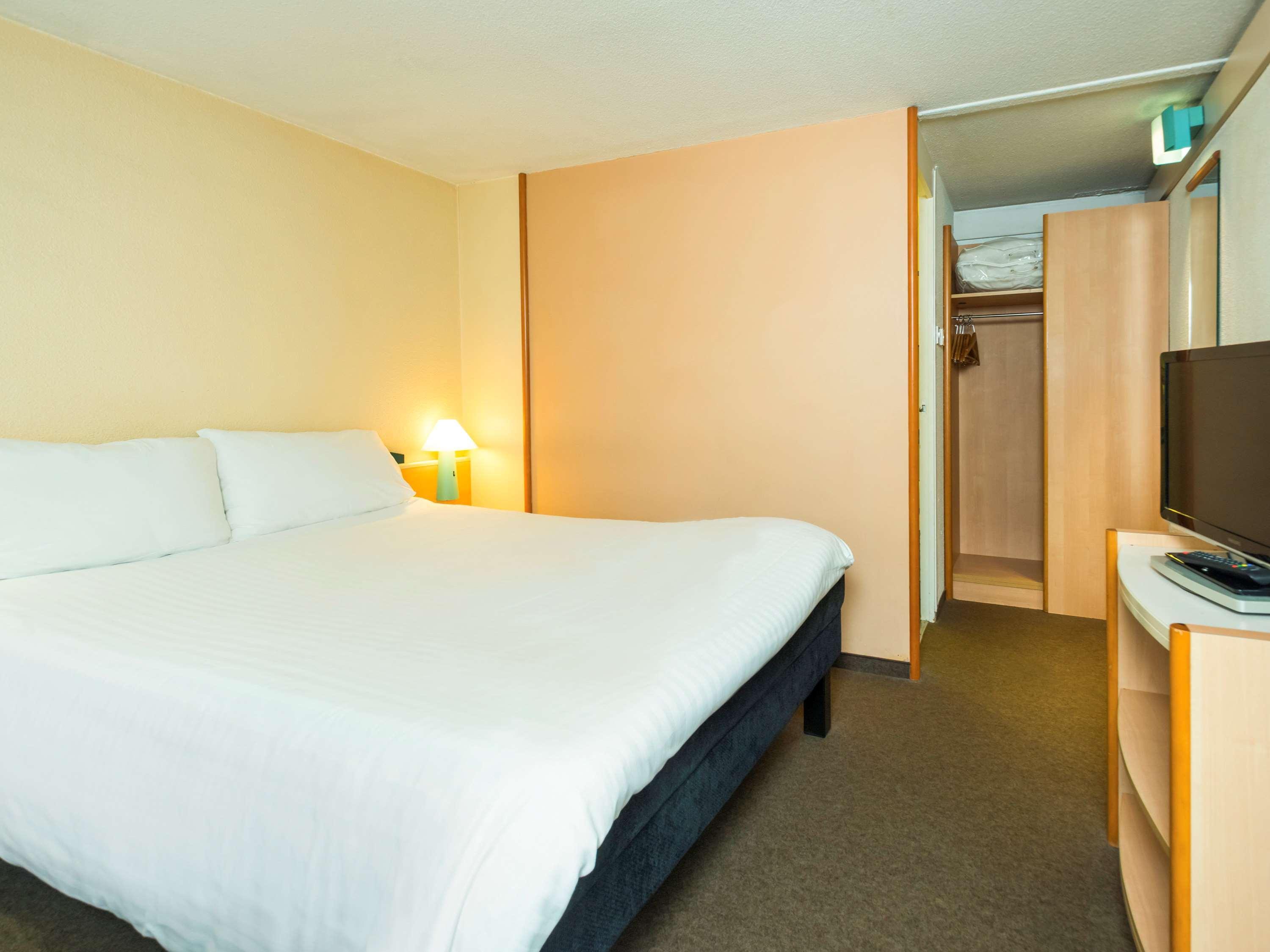 Ibis Plymouth Hotel Екстериор снимка