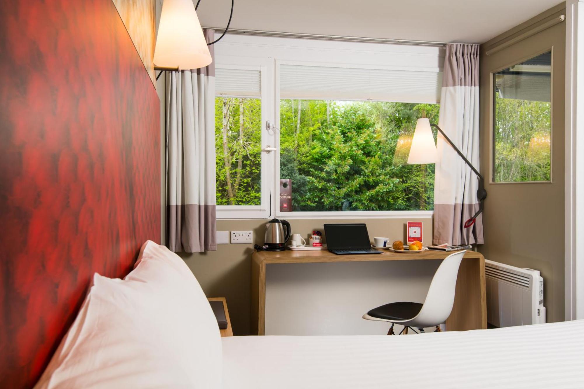 Ibis Plymouth Hotel Екстериор снимка