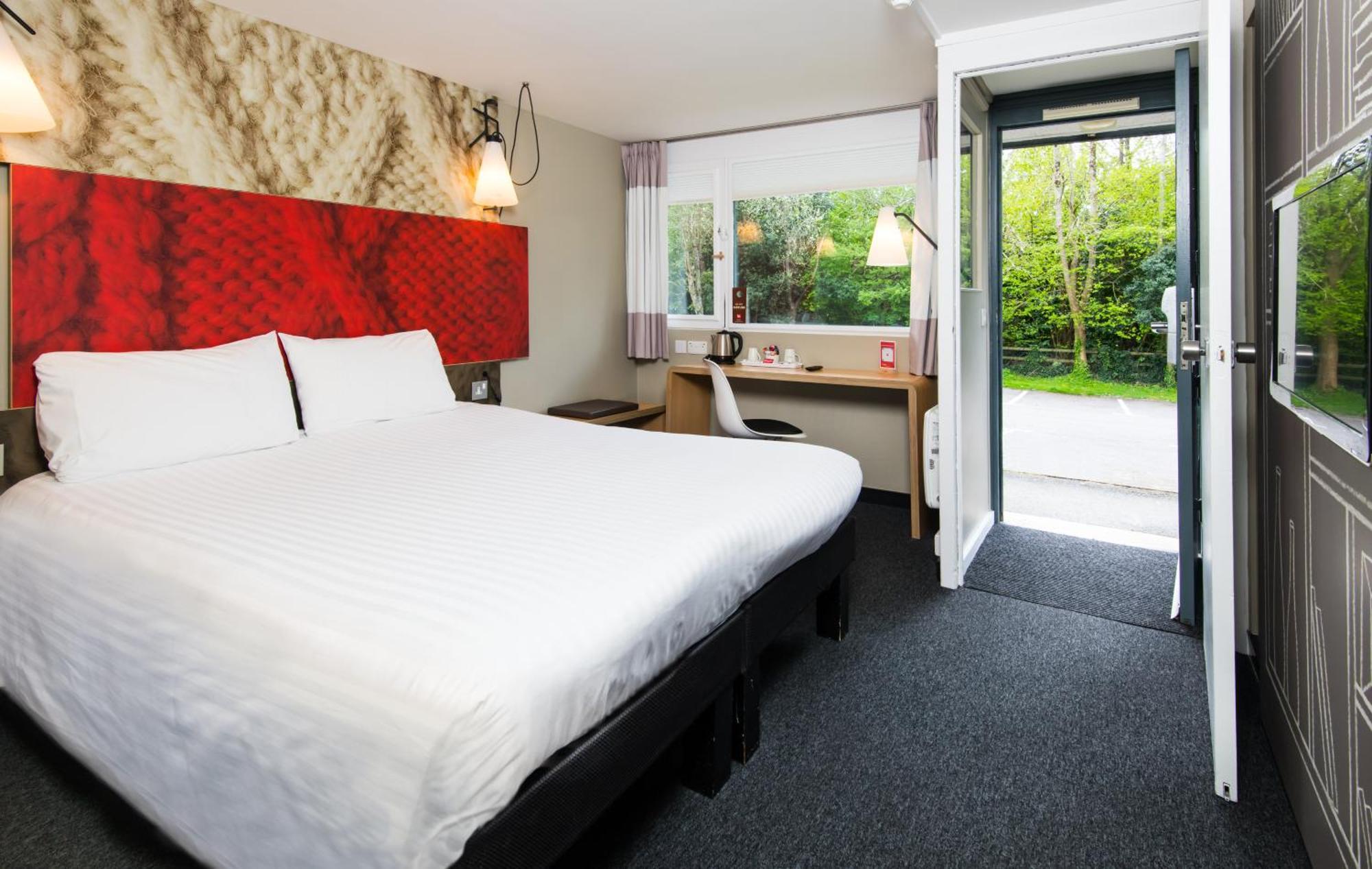 Ibis Plymouth Hotel Екстериор снимка